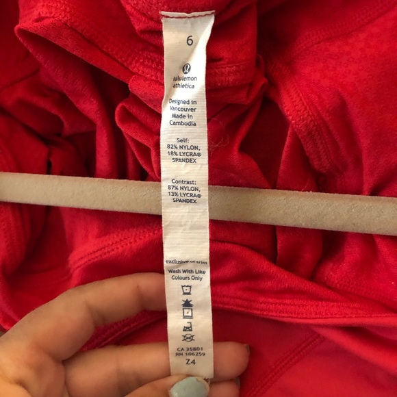 Lulu lemon top - Picture 5 of 5